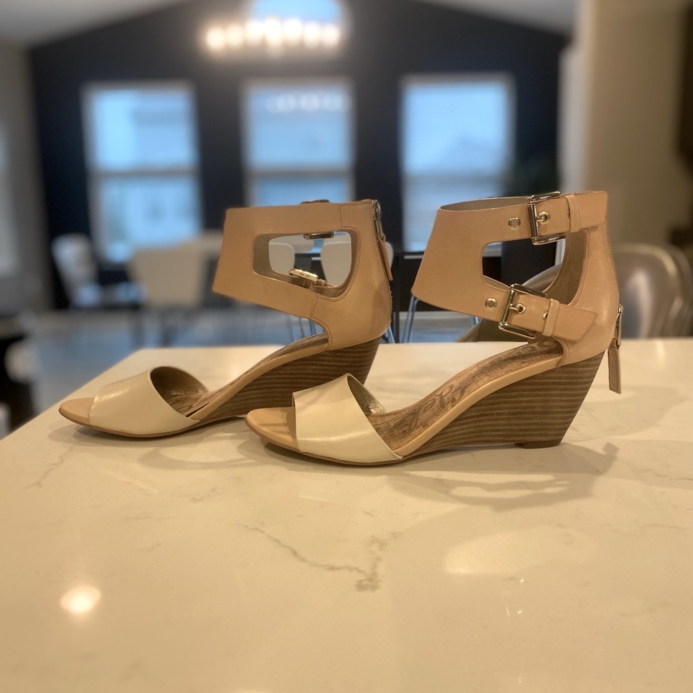Sam Edelman Sandals 7 - Picture 2 of 5